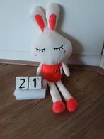 Zeeman konijn knuffel met kersjes op de buik, Ophalen, Zo goed als nieuw, Konijn