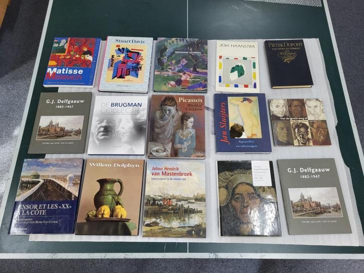 Doos met15 monografieën van bek. kunstschilders, 25,- euro., Boeken, Kunst en Cultuur | Beeldend, Zo goed als nieuw, Schilder- en Tekenkunst