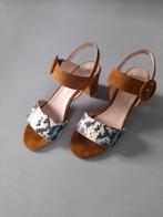 GOSH suede sandalen, kl. cognac/multi band, hak 6 cm, ZGAN, Gosh, Zwart, Zo goed als nieuw, Sandalen of Muiltjes