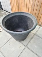 Zeer grote tuin pot van kunststof voor tuin of terras., Ophalen, Zo goed als nieuw