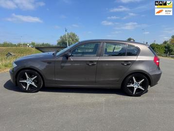 BMW 1-serie 118i Business Line beschikbaar voor biedingen