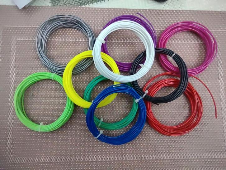 3 D printing pen vulling. Diverse kleuren . Printer-pen, Computers en Software, 3D-printerbenodigheden, Zo goed als nieuw, Ophalen of Verzenden