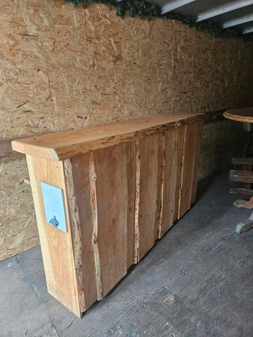 Hele mooie eiken bar  beschikbaar voor biedingen