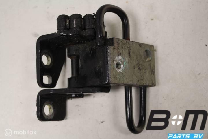 Portier scharnier RV onder VW Golf 5 1K0831412H, Auto-onderdelen, Carrosserie en Plaatwerk, Gebruikt