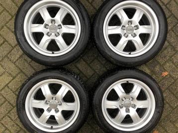 Originele Audi 17 inch velgen met winterbanden - 8TO 601025B beschikbaar voor biedingen