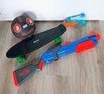 Een Feyenoord voetbal, skateboard en een Nerfpistool., Ophalen, Zo goed als nieuw