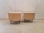 Vintage nachtkastjes jaren 60 design. , Huis en Inrichting, Slaapkamer | Nachtkastjes, Ophalen, Gebruikt, Minder dan 45 cm, Onbekend