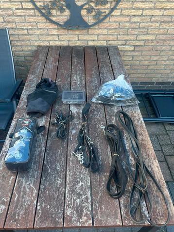 Bundel paardenspullen te koop beschikbaar voor biedingen