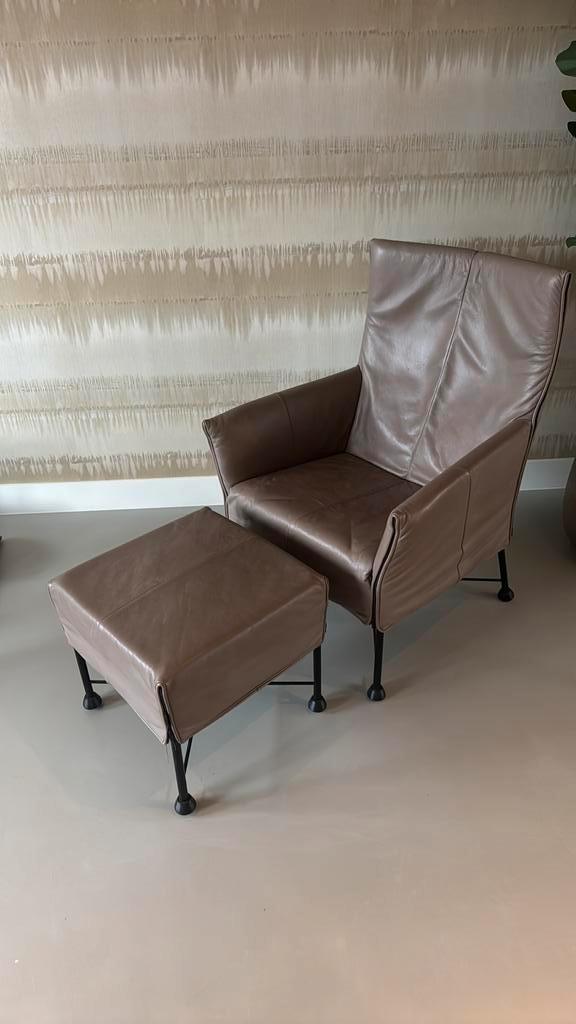 Montis Chaplin met hocker en 3 lederen kussen, Huis en Inrichting, Stoelen, Zo goed als nieuw, Eén, Leer, Overige kleuren, Ophalen