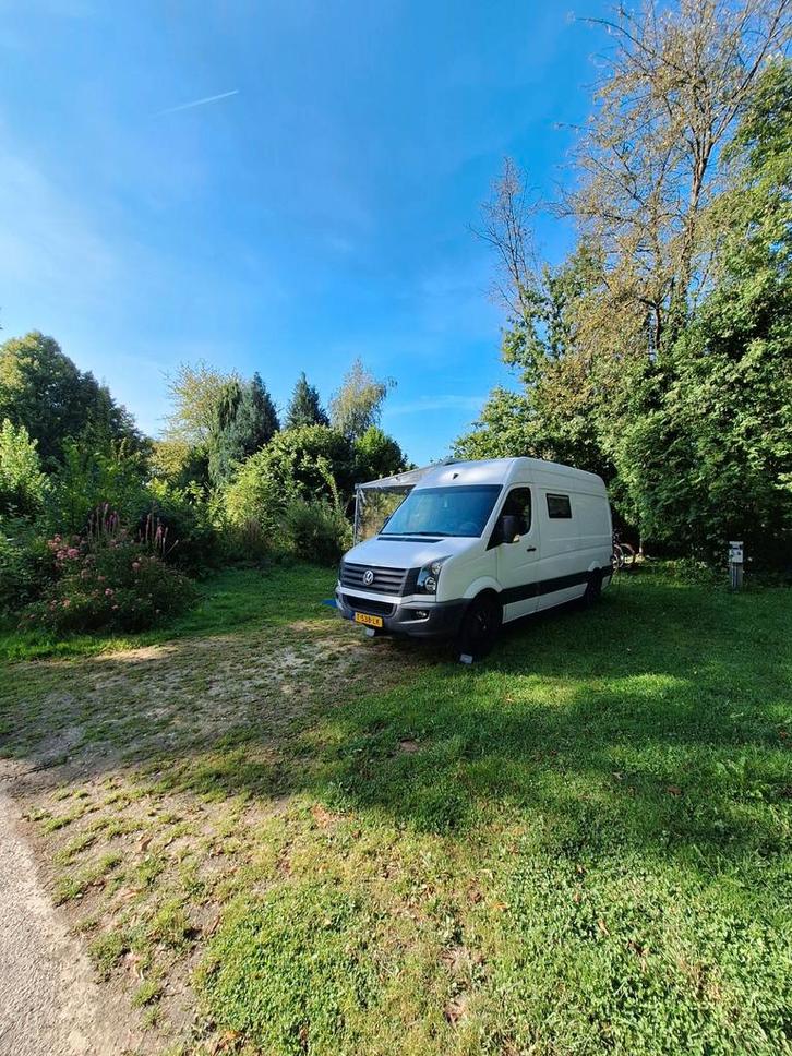 Nette en praktisch ingerichte Volkswagen Crafter zelfbouw, Caravans en Kamperen, Campers, Particulier, tot en met 2, Buscamper of Camperbus