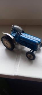 BRITANS  FORD SON JAREN 70 NOG HELEMAAL ORIGINEEL, Hobby en Vrije tijd, Modelauto's | 1:32, Ophalen of Verzenden, Zo goed als nieuw