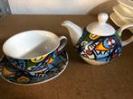 Theepot en kop net even anders, Antiek en Kunst, Antiek | Servies compleet, Ophalen of Verzenden