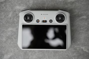 DJI RC Smart Controller - Mini 3/Mavic 3 beschikbaar voor biedingen