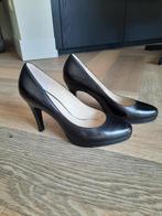 Zwarte leren pumps zo goed als nieuw, Kleding | Dames, Schoenen, Van Dalen, Schoenen met hoge hakken, Zo goed als nieuw, Zwart