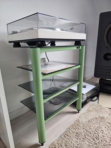 Soundstyle audiomeubel beschikbaar voor biedingen
