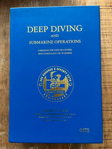 Davis Deep diving and submarine operations beschikbaar voor biedingen