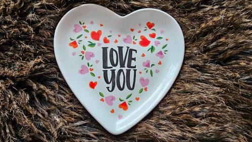 Leuke hapjes bordjes🌺Nieuw in verpakking 6 stuks🎀€3,00, Huis en Inrichting, Keuken | Servies, Nieuw, Bord(en), Overige stijlen