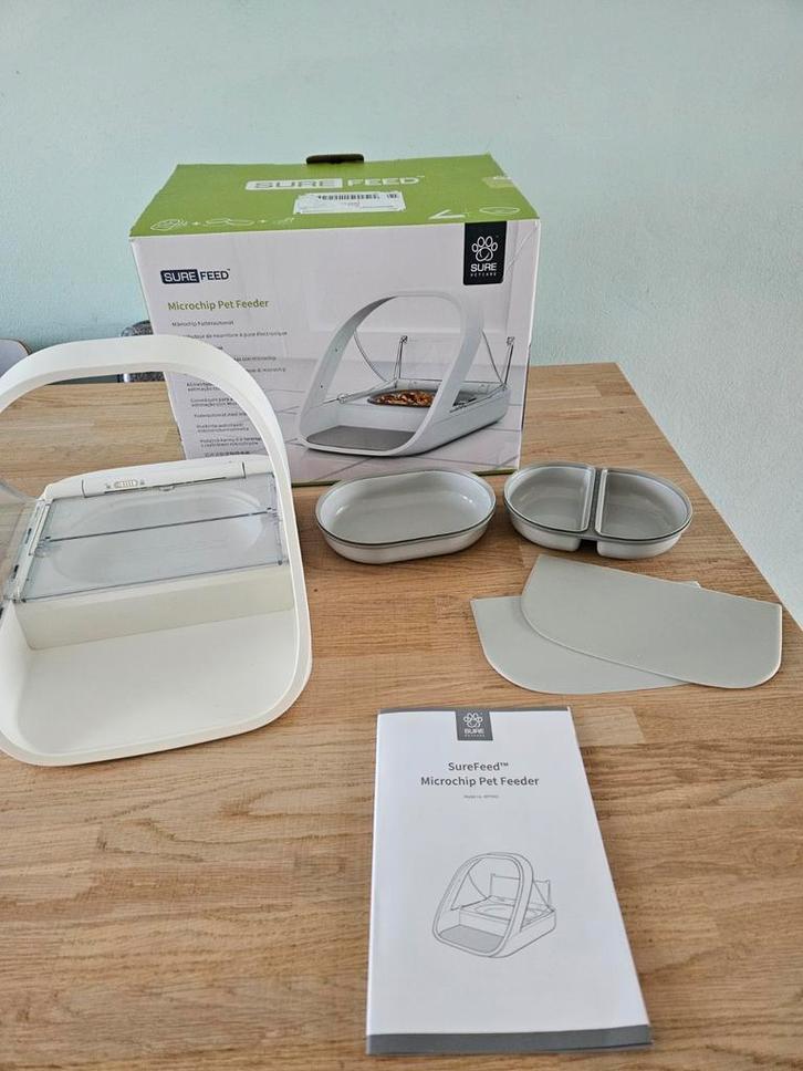 SureFeed katten voerbak met chip automatisch, Dieren en Toebehoren, Kattenvoerbakken en Drinkbakken, Zo goed als nieuw, Automatisch