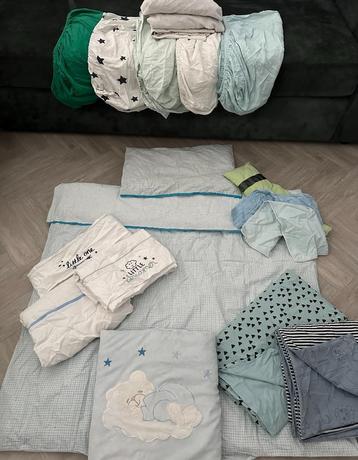 GROTE PAKKET Beddengoed, Dekbed, Overtrek, Matras beschermer beschikbaar voor biedingen