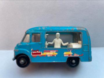 Lesney Matchbox nr. 47 B2 Commer Ice cream canteen beschikbaar voor biedingen