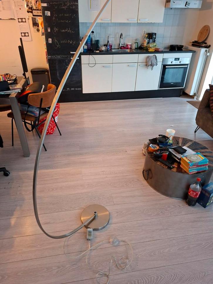 Moderne Booglamp - Stijlvol Design, Huis en Inrichting, Lampen | Vloerlampen, Zo goed als nieuw, 150 tot 200 cm, Metaal, Ophalen