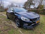 Volvo V60 D4 R-Design 2015 Zwart (eerste gebruiker!!), Auto's, Volvo, Voorwielaandrijving, 4 cilinders, Zwart, Origineel Nederlands