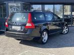 Volvo V70 2.5FT Momentum Youngtimer | Leder | Navi | Bluetoo, Auto's, Gebruikt, Zwart, Onderhoudsboekje, 1583 kg