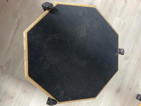Evans real feel practice pad 12 inch 30 cm with pearl stand, Muziek en Instrumenten, Drumstellen en Slagwerk, Gebruikt, Overige merken