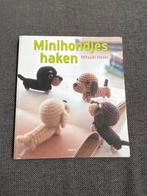 Minihondjes Haken - Mitsuki Hoshi, Ophalen of Verzenden, Gelezen, Breien en Haken, Geschikt voor kinderen