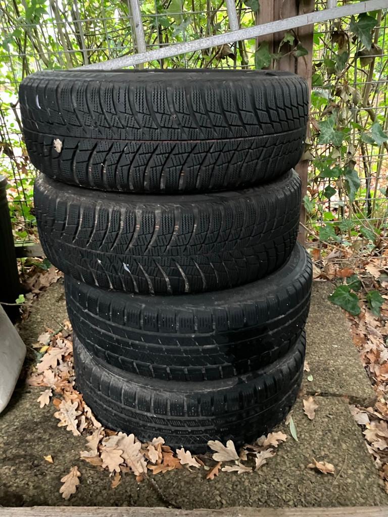 Winterbanden op velg (4x) 185/60 R15, Auto-onderdelen, Banden en Velgen, Ophalen, Gebruikt, 15 inch, Banden en Velgen