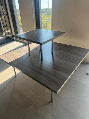 Tafel voor winkel en retail beschikbaar voor biedingen