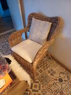 rieten fauteuil zgan kussen offwhite wit, Huis en Inrichting, Banken | Voetenbanken en Poefen, Ophalen, Zo goed als nieuw, Vierkant