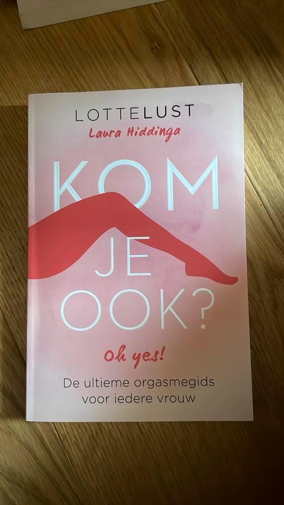 Laura Hiddinga - Kom je ook?, Boeken, Wetenschap, Zo goed als nieuw, Verzenden