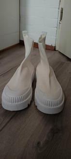 Leuke witte dames schoenen maat 41, Wit, Ophalen of Verzenden, Sneakers of Gympen, Onbekend