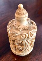 Parfum/Snuif flesjes Chinees (ivoor/hars), Ophalen of Verzenden
