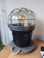 Gietijzeren Tafellamp met Industriële Look, Huis en Inrichting, Gebruikt, Glas, Ophalen of Verzenden, Minder dan 100 cm
