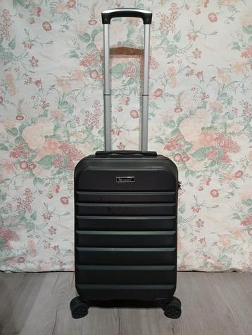 LC Lucceti Hardshell Handbagage op 8 wielen 35 litr 54x34x20 beschikbaar voor biedingen