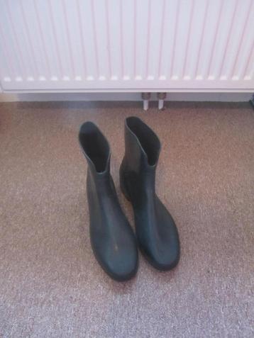 lage regenlaarzen maat 39 en 40 beschikbaar voor biedingen