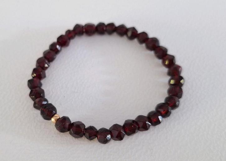 Gouden armband granaat bracelet rosegoud 14 goud edelstenen, Sieraden, Tassen en Uiterlijk, Armbanden, Nieuw, Goud, Goud, Met bedels of kralen