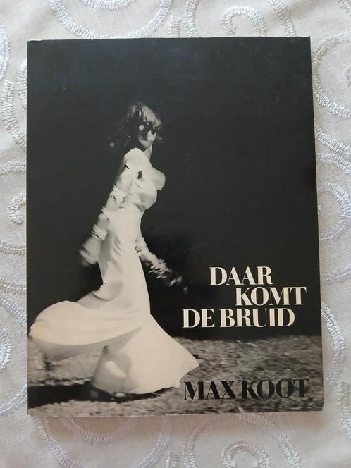 Daar komt de bruid. Max Koot Fotoboek trouwfoto's 70er jaren, Boeken, Kunst en Cultuur | Fotografie en Design, Zo goed als nieuw