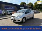 Toyota Yaris 1.0 VVTi Cool NIEUWE APK + AIRCO!, Voorwielaandrijving, Gebruikt, 750 kg, 965 kg