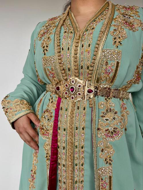 Takchita’s te huur €50,-, Kleding | Dames, Gelegenheidskleding, Zo goed als nieuw, Overige typen, Ophalen of Verzenden