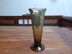 Art deco optisch geblazen vaas met tinnen versiering. Doyen, Antiek en Kunst, Antiek | Glas en Kristal, Ophalen of Verzenden