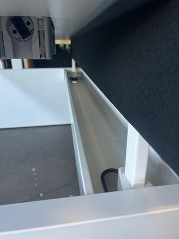 Ahrend duo-bureau slinger /stopcontact, 100 stuks - afbeelding 8