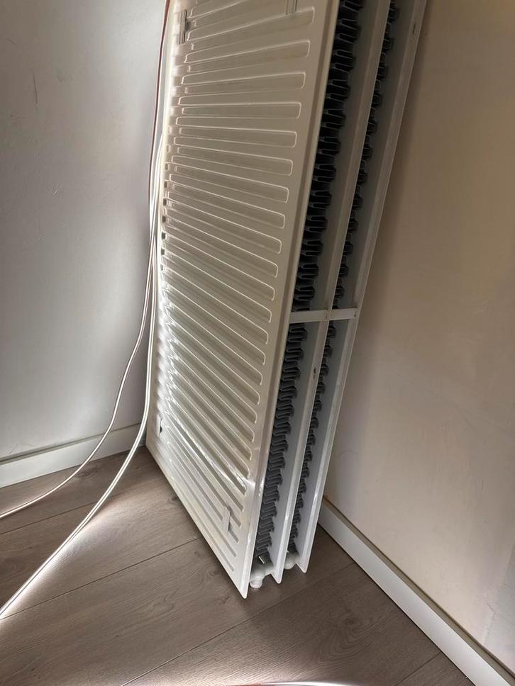 Radiator 120x60 cm - Perfecte warmte voor uw huis!, Doe-het-zelf en Verbouw, Verwarming en Radiatoren, Gebruikt, Radiator, 500 tot 800 watt