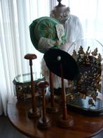 4 Antieke Franse hoedenstanders., Verzenden