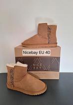 Nieuwe camel bruine Nicebay suède panterprint low boots 40, Lage of Enkellaarzen, Nieuw, Ophalen of Verzenden, Nicebay