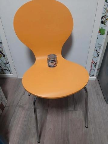 Te koop : 1 eetkamer stoel. beschikbaar voor biedingen