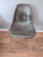 Herman Miller Eames Sidechair Elephant Grey Zinc Base, Huis en Inrichting, Ophalen, Grijs, Eén