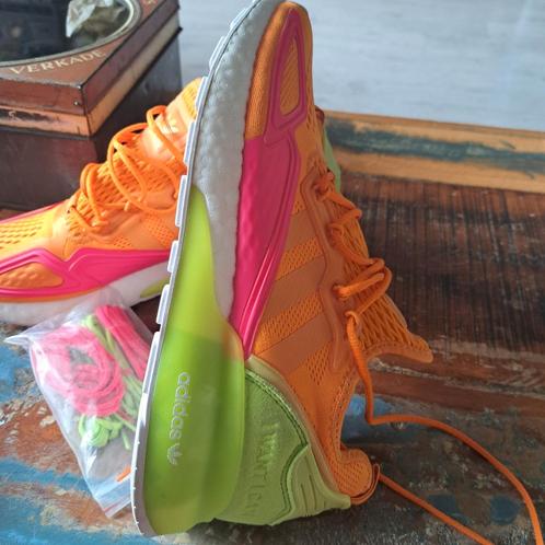 GAVE,ZONNIGE,LIMITED ADIDAS LOOPSCHOENEN M:42 2-3., Kleding | Dames, Schoenen, Zo goed als nieuw, Sneakers of Gympen, Ophalen of Verzenden